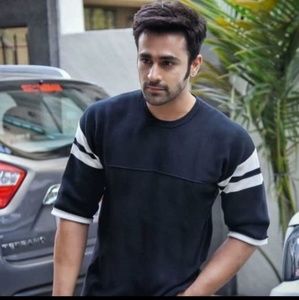 Meet your Posher, Navya